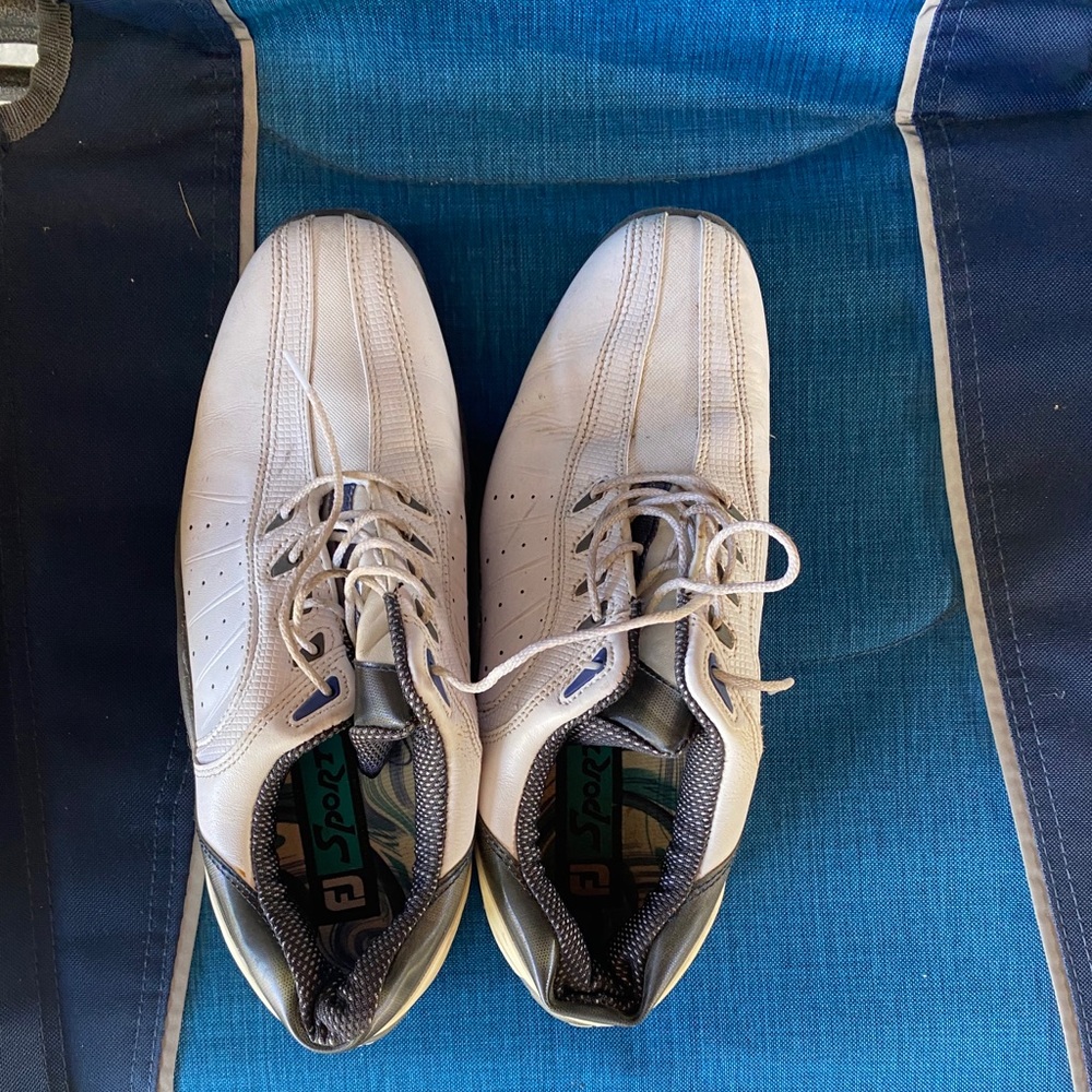 FJ golf shoes
